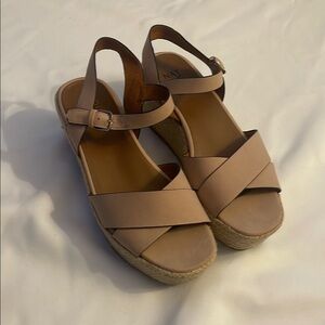 Naturalizer Beige/Tan Espadrille Wedge Sandals